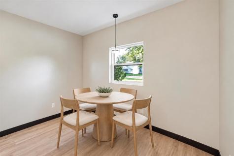 316 E Van Buren Washington IA 52353
