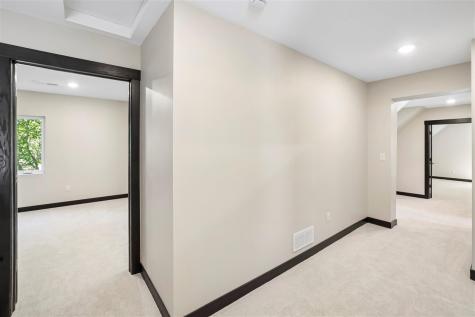 316 E Van Buren Washington IA 52353