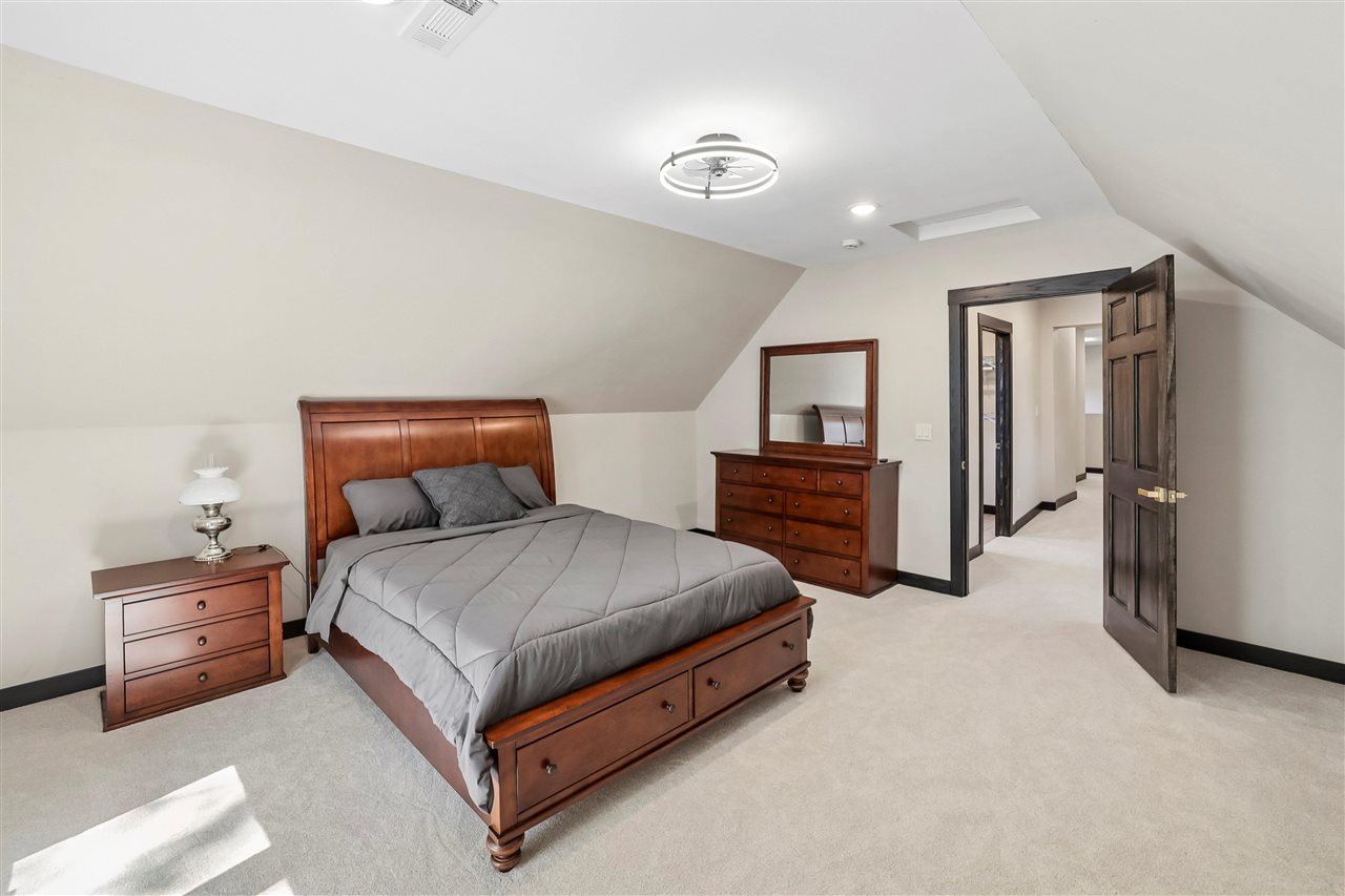 316 E Van Buren Washington IA 52353