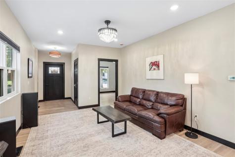 316 E Van Buren Washington IA 52353