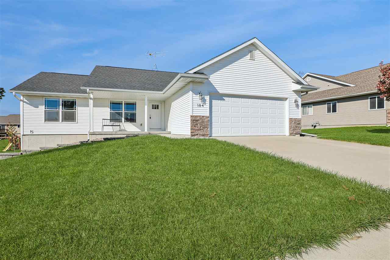 184 Kenton Way Williamsburg IA 52361