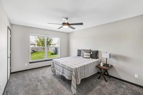 184 Kenton Way Williamsburg IA 52361