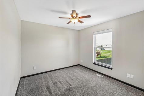184 Kenton Way Williamsburg IA 52361