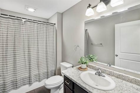184 Kenton Way Williamsburg IA 52361