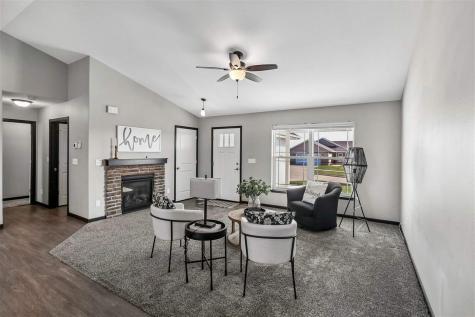 184 Kenton Way Williamsburg IA 52361