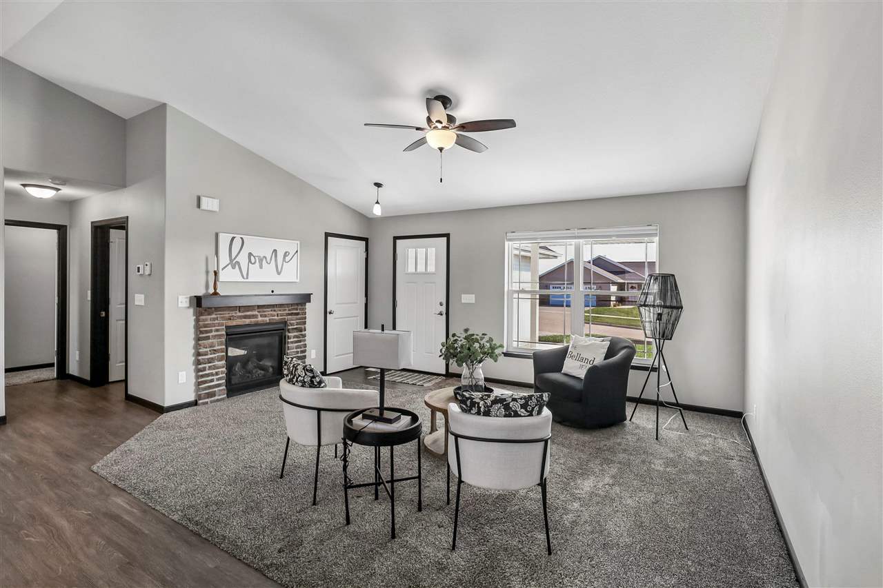 184 Kenton Way Williamsburg IA 52361