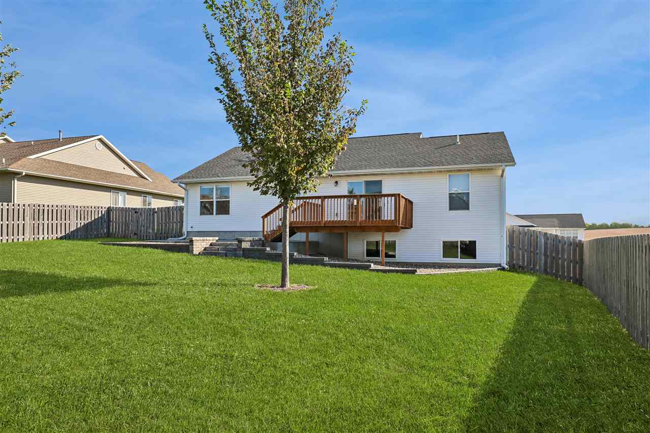 184 Kenton Way Williamsburg IA 52361