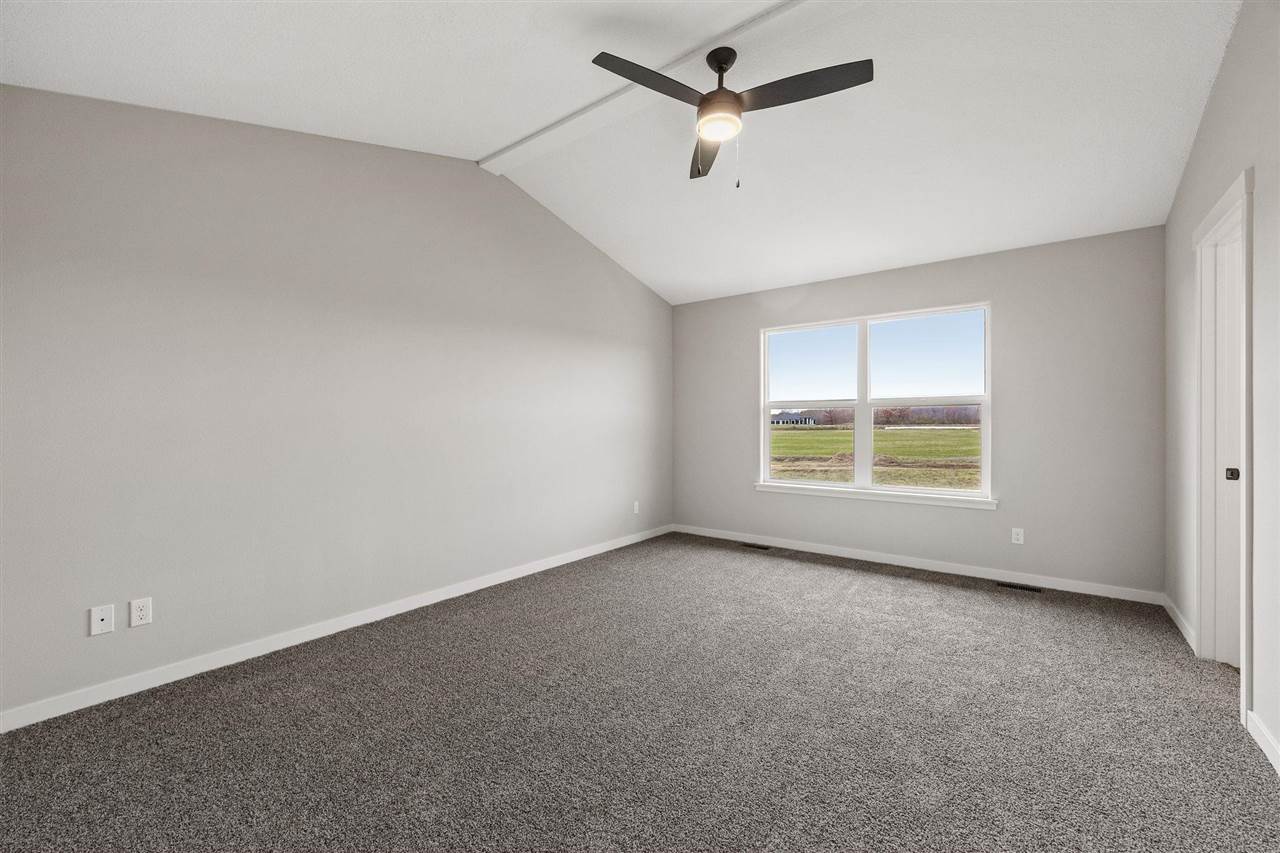 3660 Mclain Way Hiawatha IA 52233