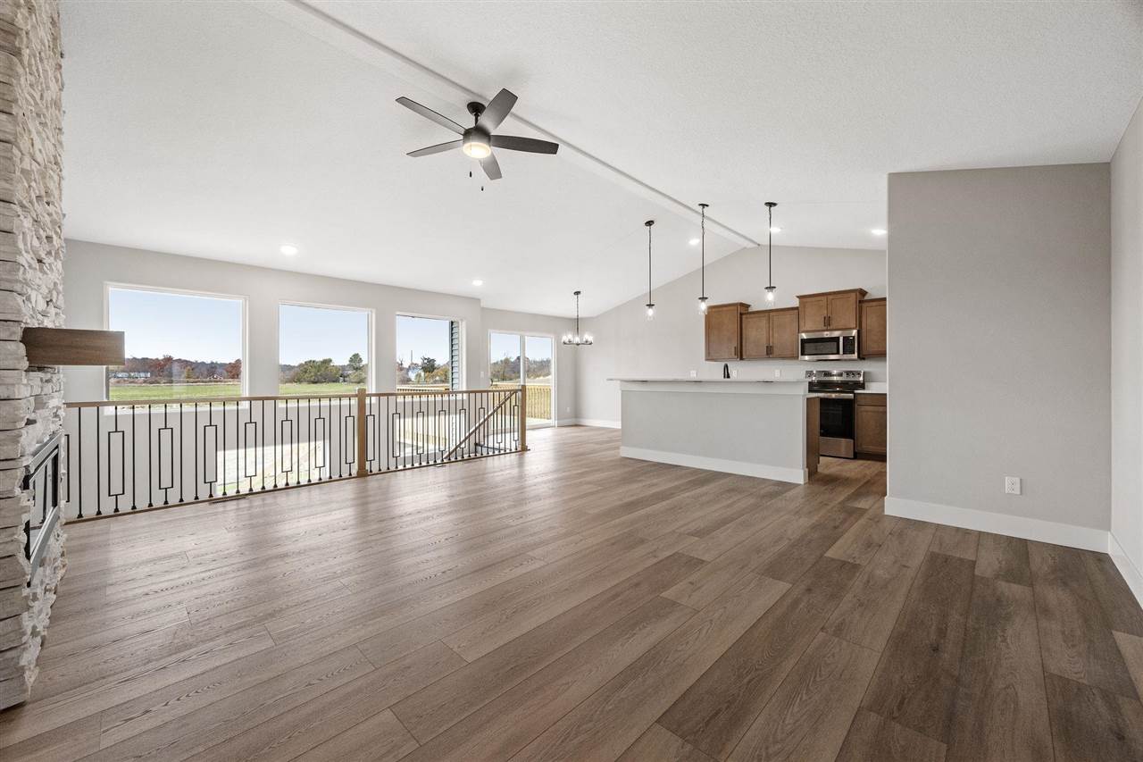 3660 Mclain Way Hiawatha IA 52233