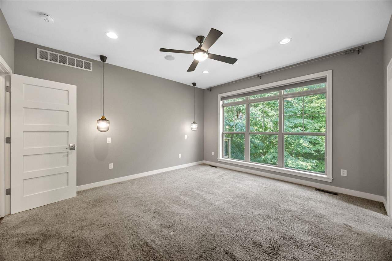 856 Sugar Loaf Circle Iowa City IA 52245