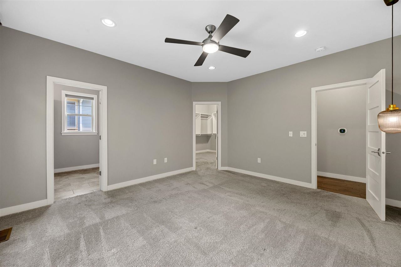 856 Sugar Loaf Circle Iowa City IA 52245