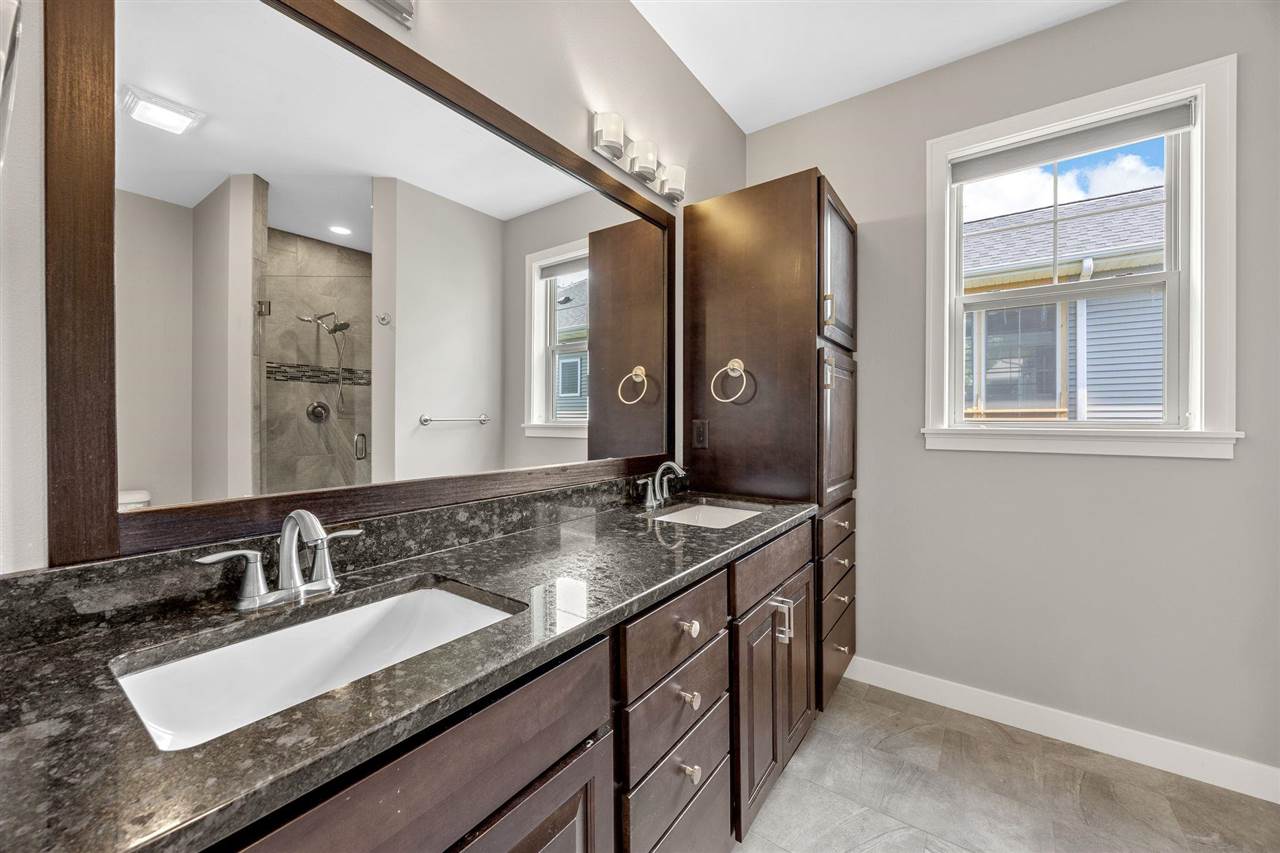 856 Sugar Loaf Circle Iowa City IA 52245