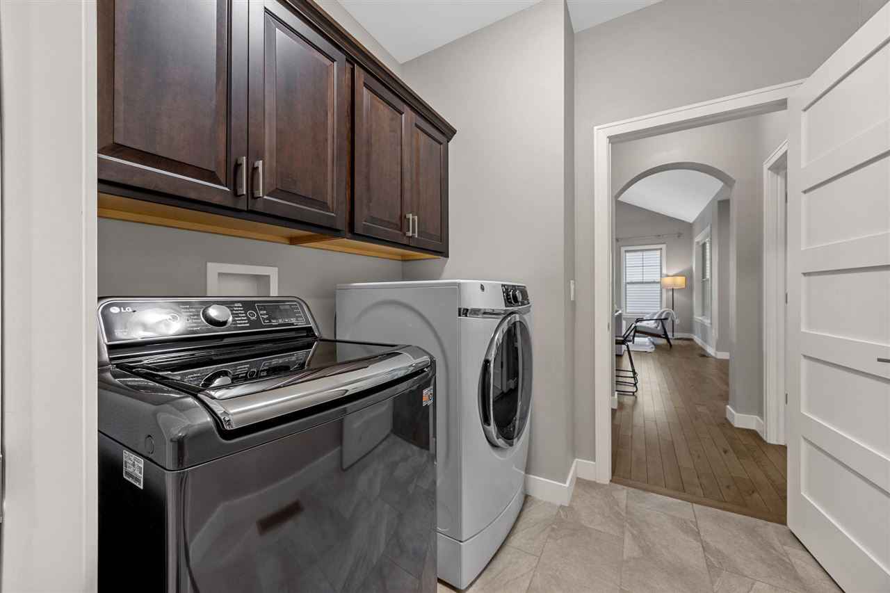 856 Sugar Loaf Circle Iowa City IA 52245