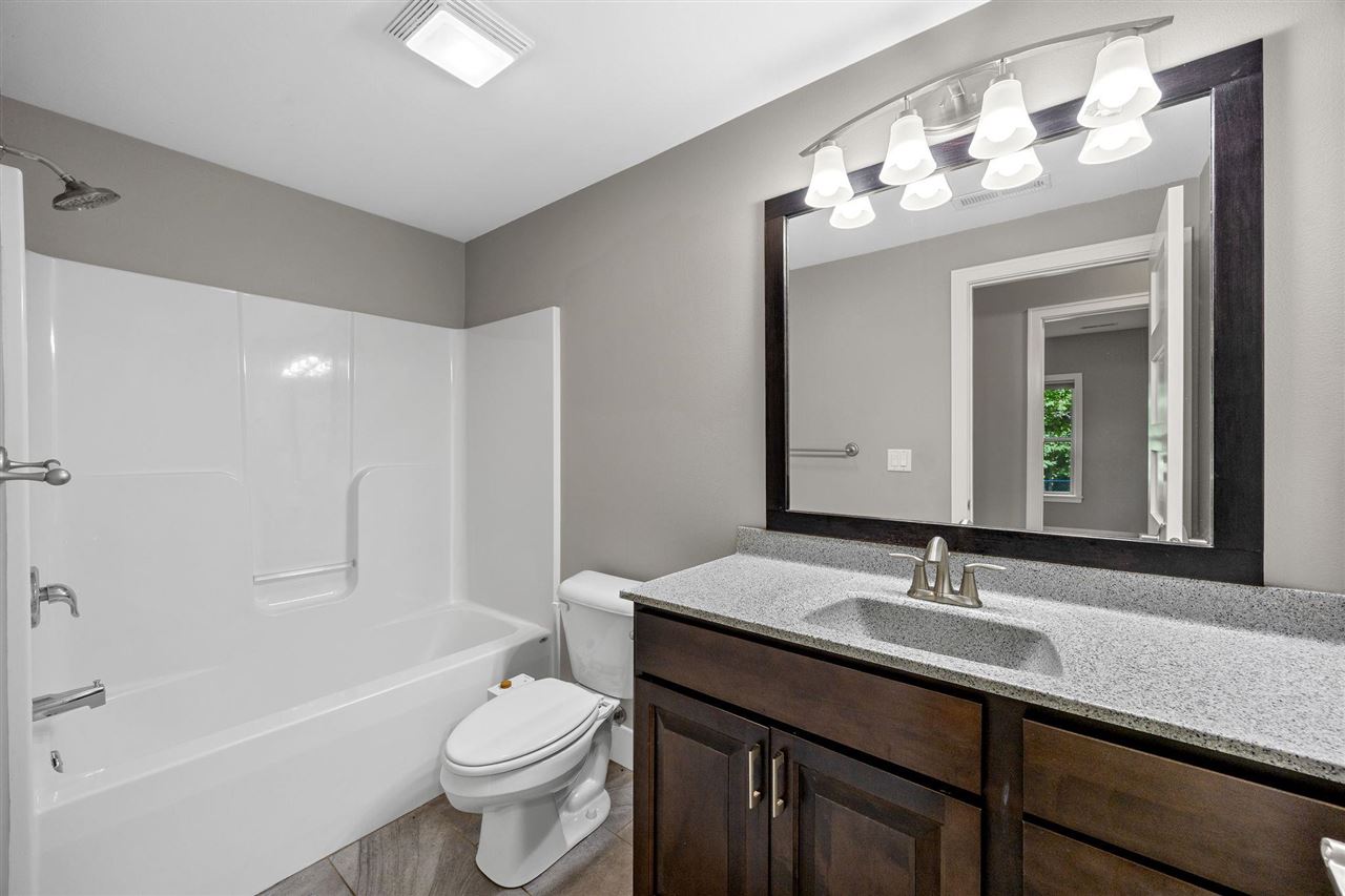 856 Sugar Loaf Circle Iowa City IA 52245