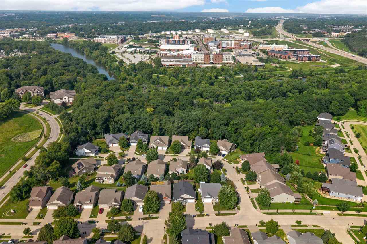 856 Sugar Loaf Circle Iowa City IA 52245