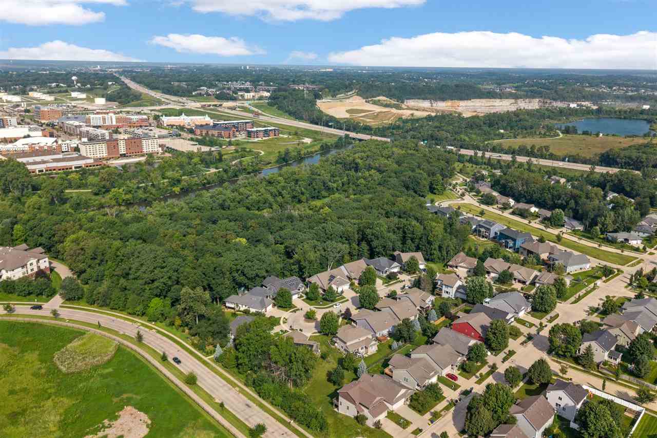 856 Sugar Loaf Circle Iowa City IA 52245