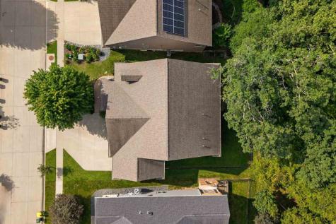 856 Sugar Loaf Circle Iowa City IA 52245