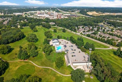 856 Sugar Loaf Circle Iowa City IA 52245