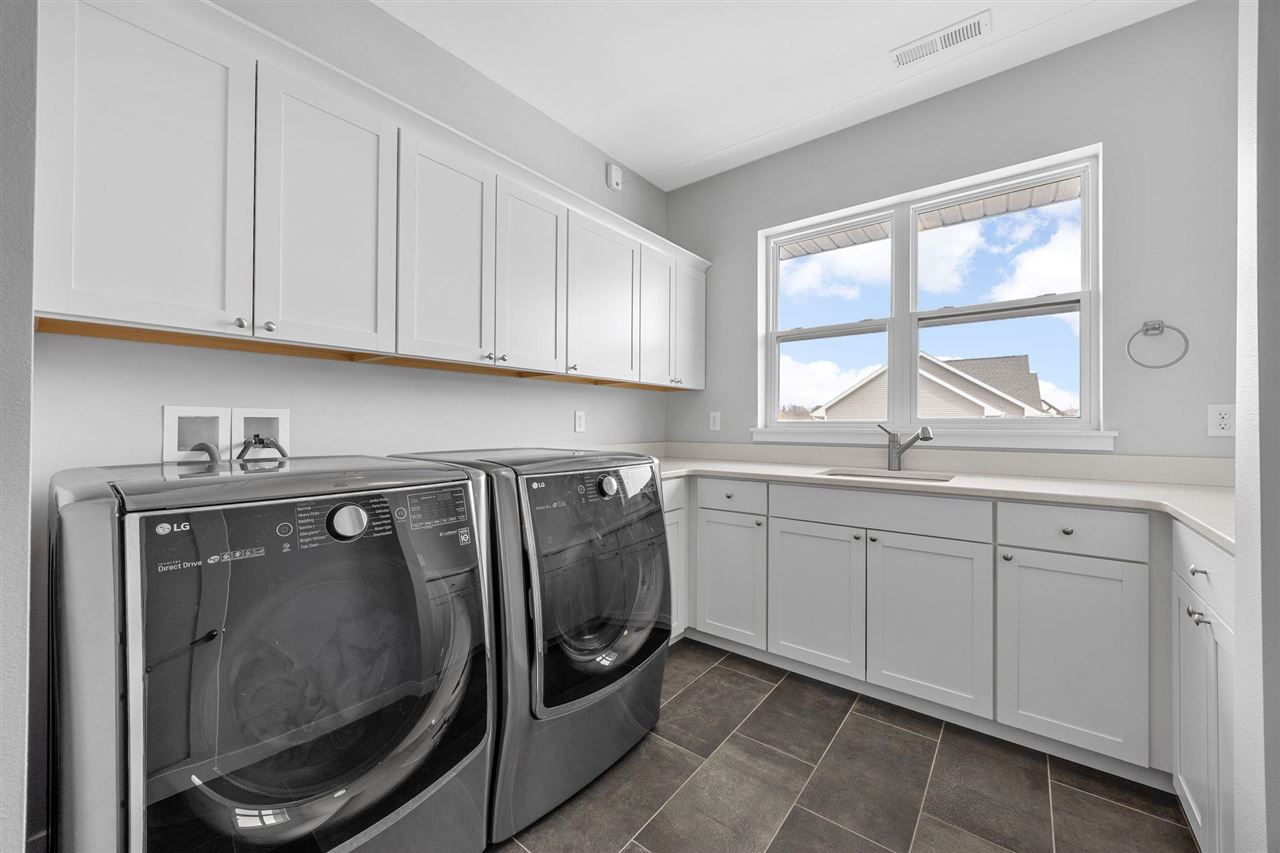 212 Sedona Street Iowa City IA 52246