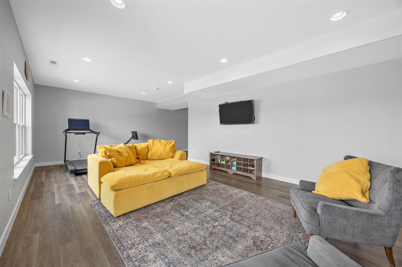 212 Sedona Street Iowa City IA 52246