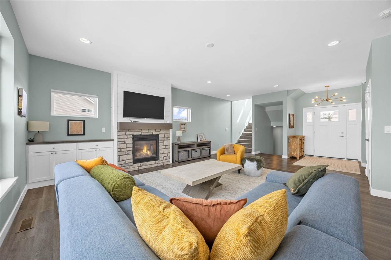 212 Sedona Street Iowa City IA 52246