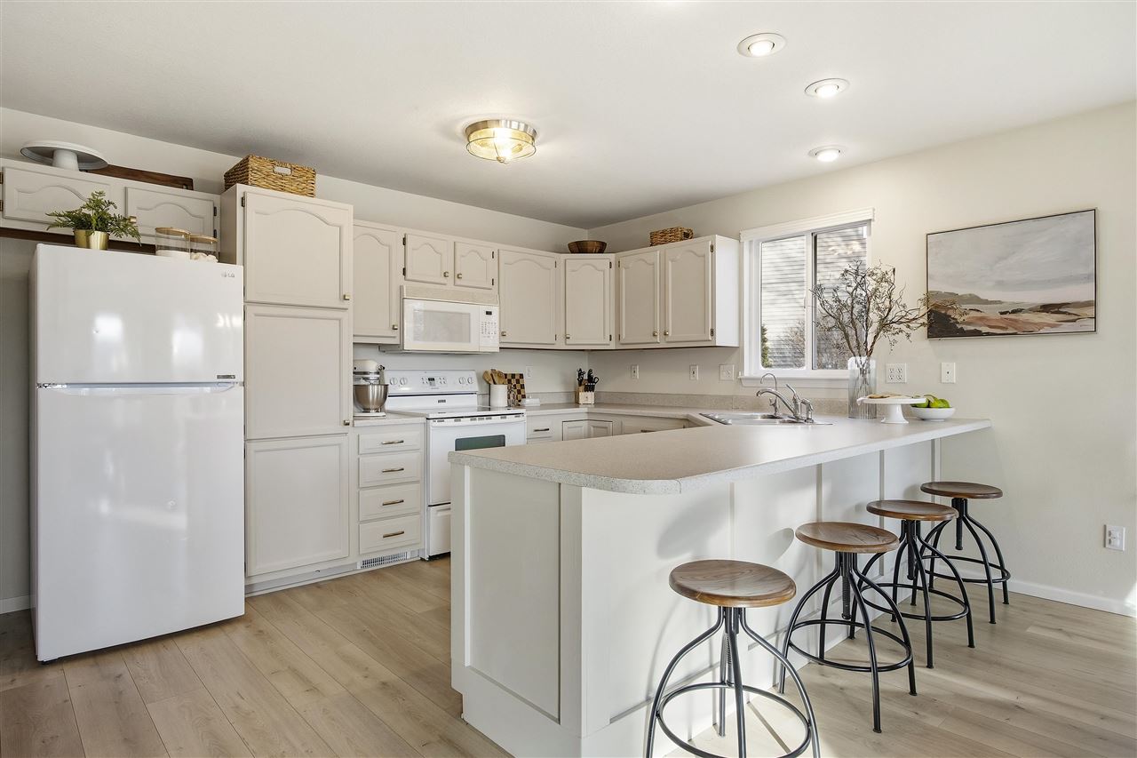 1485 Walker Way Coralville IA 52241
