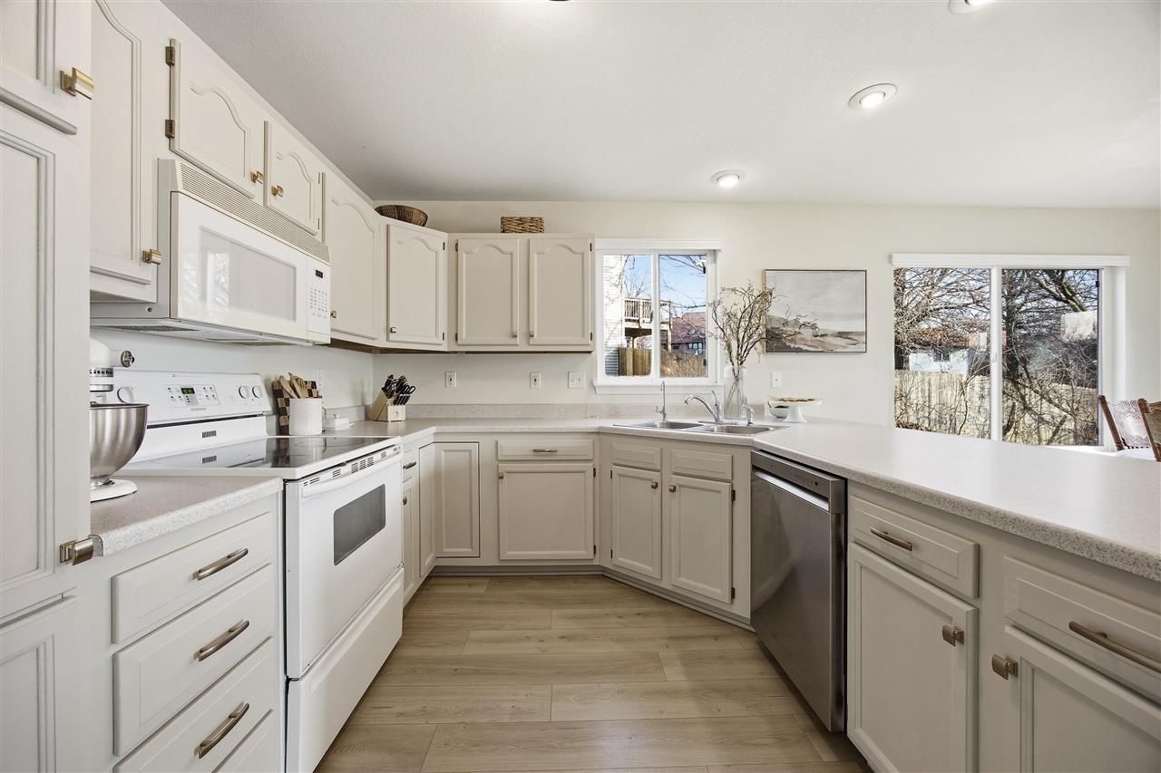 1485 Walker Way Coralville IA 52241