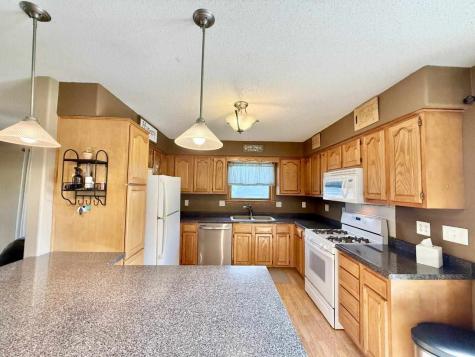 218 S High Avenue Oxford IA 52322