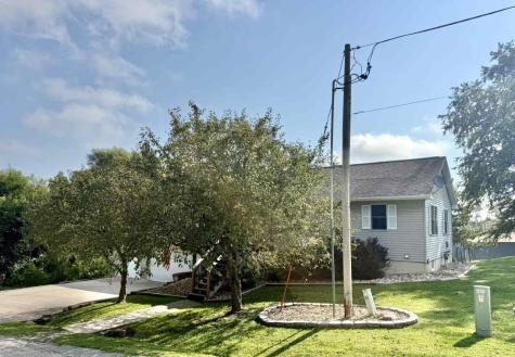 218 S High Avenue Oxford IA 52322