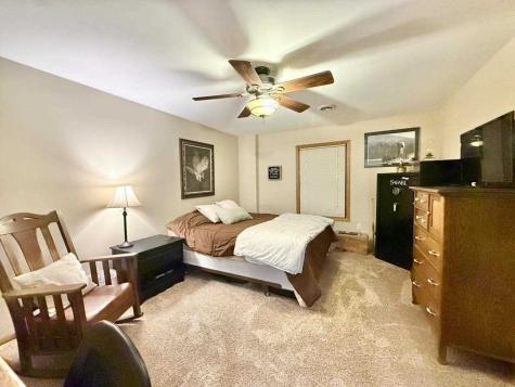 218 S High Avenue Oxford IA 52322