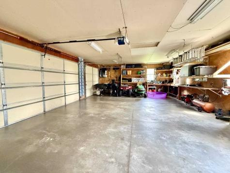 218 S High Avenue Oxford IA 52322