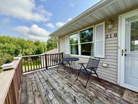 218 S High Avenue Oxford IA 52322