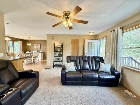 218 S High Avenue Oxford IA 52322