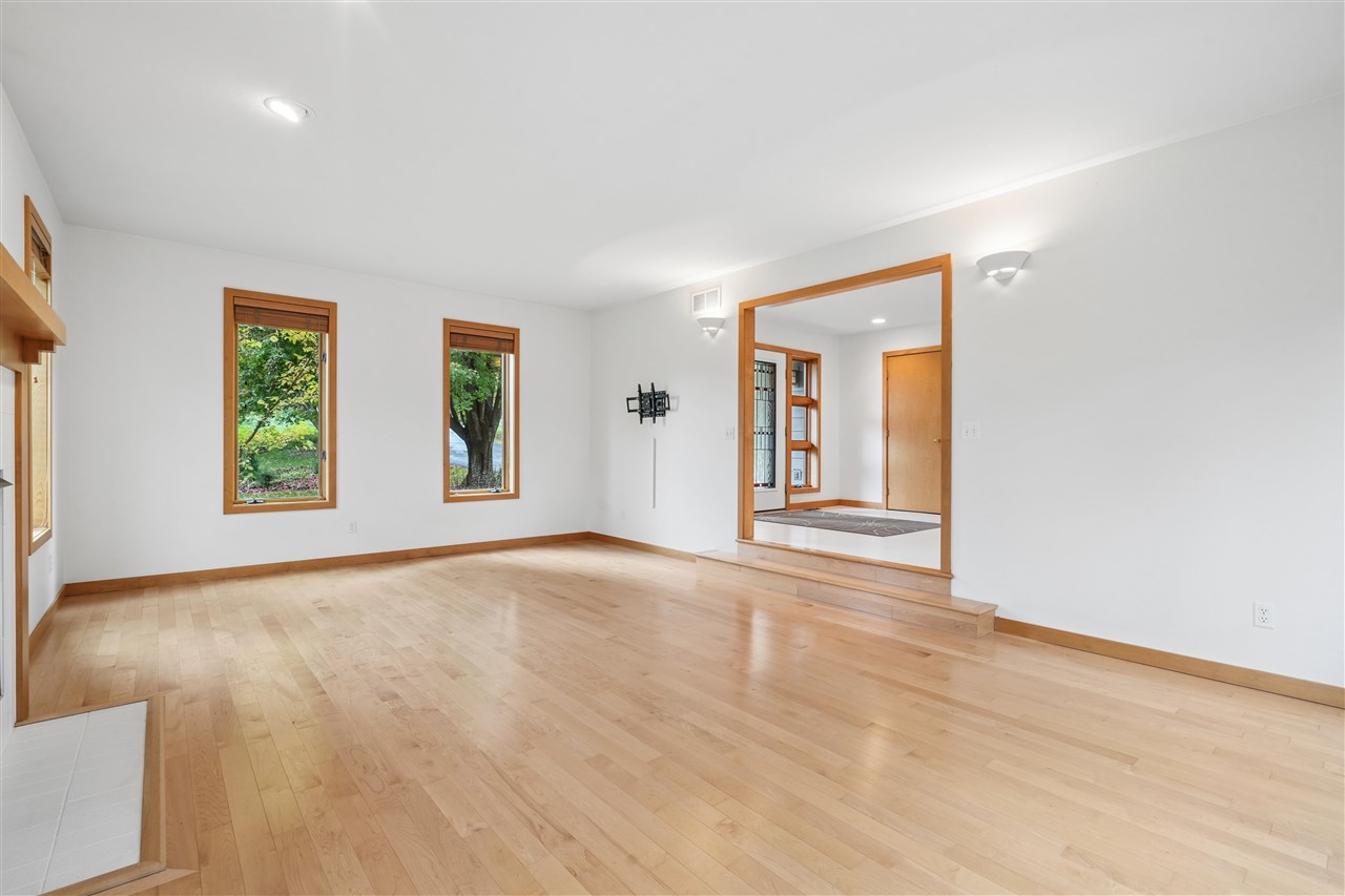 17 Briar Ridge Drive NE Iowa City IA 52240