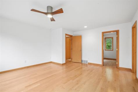 17 Briar Ridge Drive NE Iowa City IA 52240