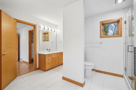 17 Briar Ridge Drive NE Iowa City IA 52240