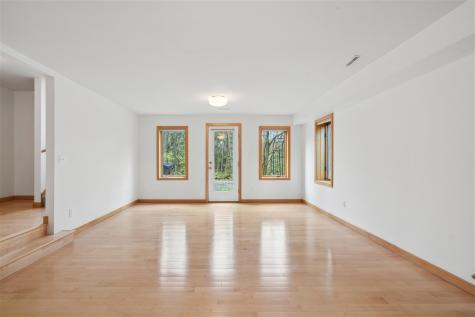 17 Briar Ridge Drive NE Iowa City IA 52240