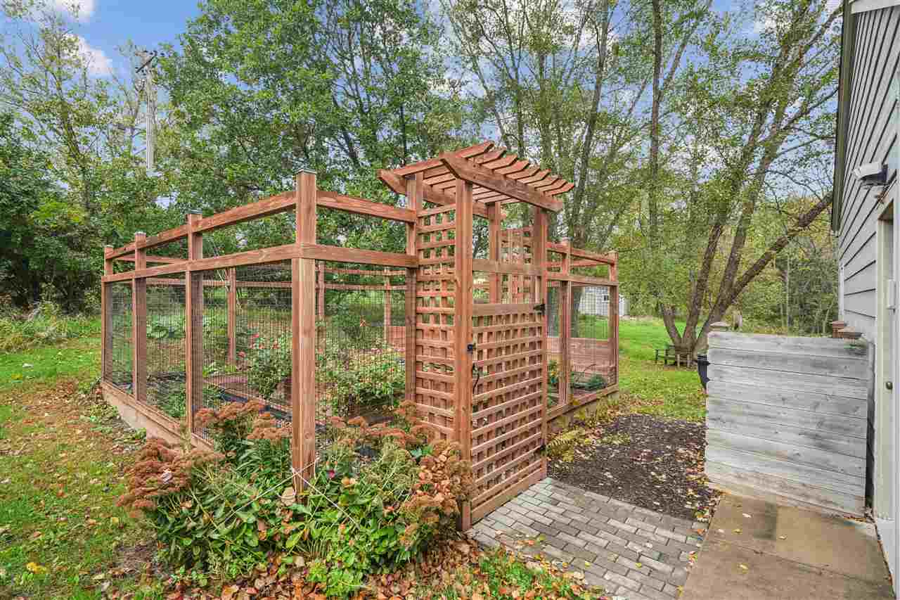 17 Briar Ridge Drive NE Iowa City IA 52240