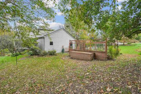 17 Briar Ridge Drive NE Iowa City IA 52240