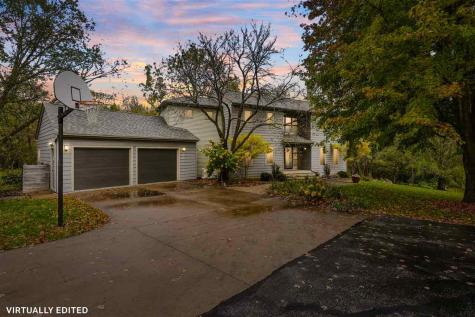 17 Briar Ridge Drive NE Iowa City IA 52240