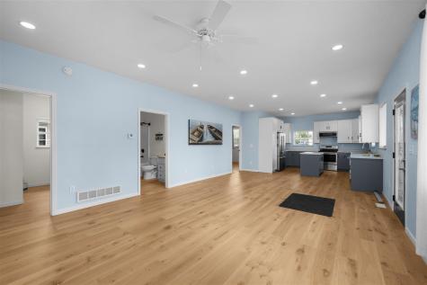 317 S Walnut Street Wilton IA 52778