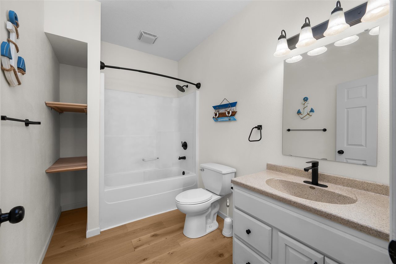 317 S Walnut Street Wilton IA 52778