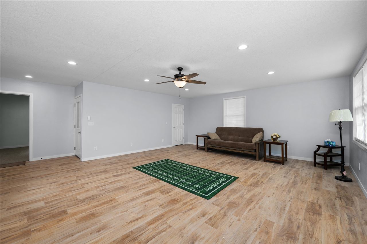 317 S Walnut Street Wilton IA 52778