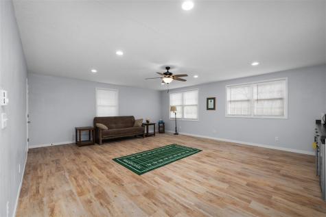 317 S Walnut Street Wilton IA 52778