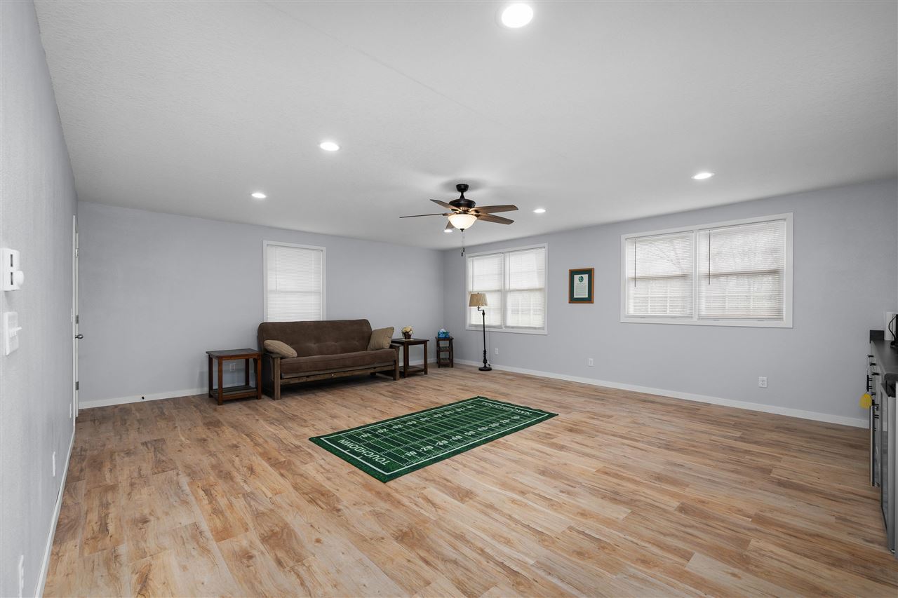 317 S Walnut Street Wilton IA 52778