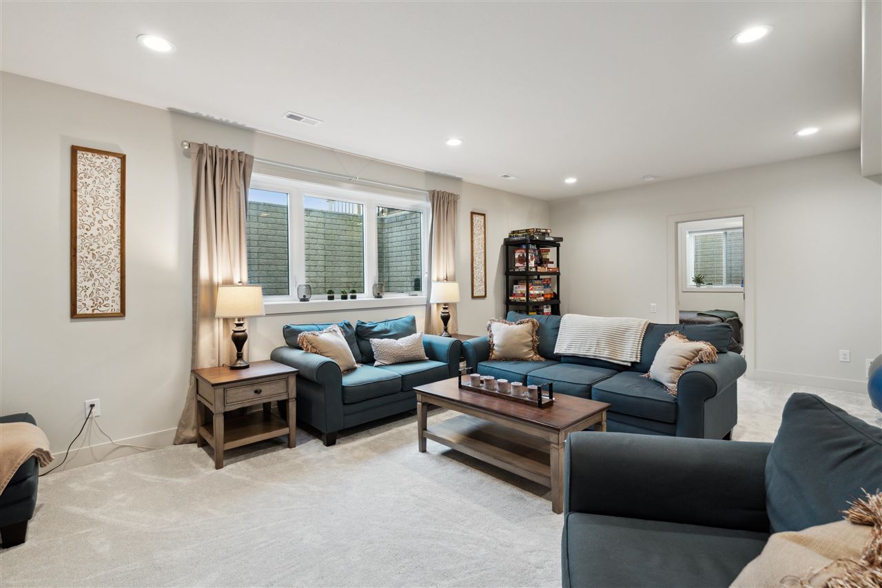 6121 NE Sherman Drive Ankeny IA 50021