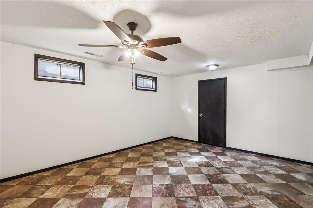 1726 12th Avenue Coralville IA 52241