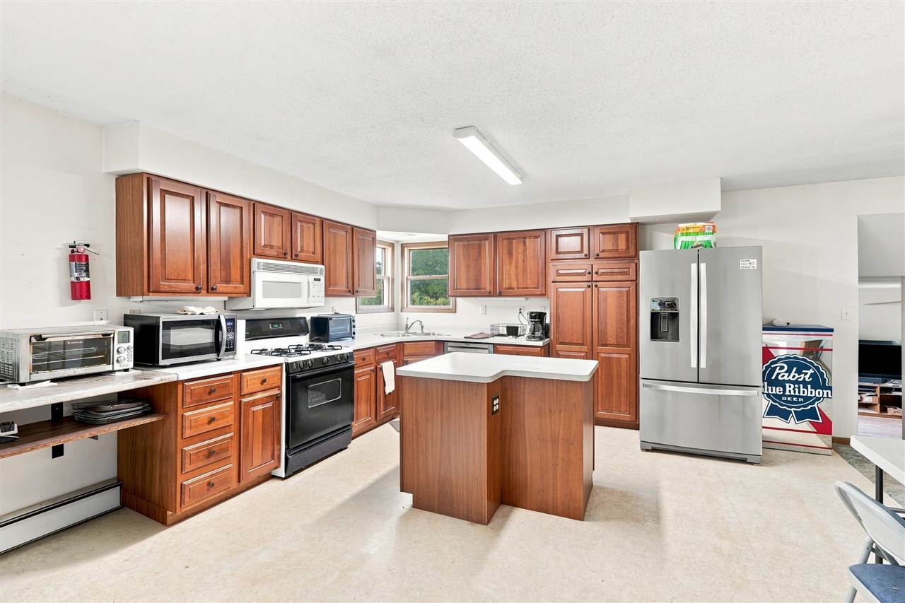 2960 160th Street Riverside IA 52327