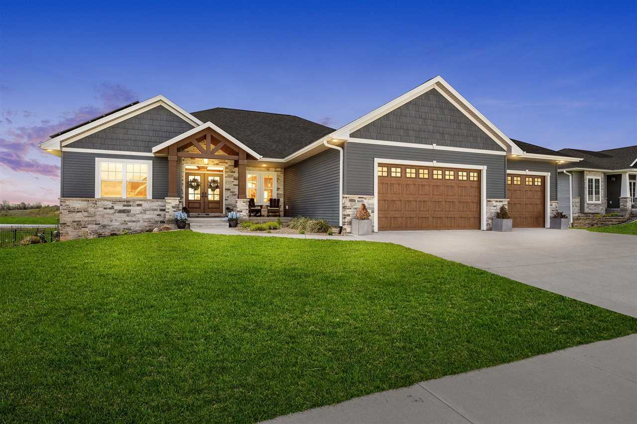 1601 Heartland Street Fairfax IA 52228