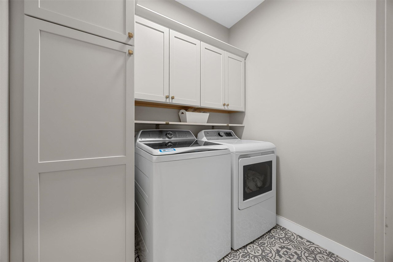 1601 Heartland Street Fairfax IA 52228